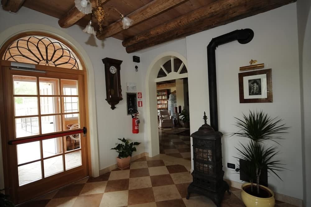 Hotel Relais Vecchio Maso 2