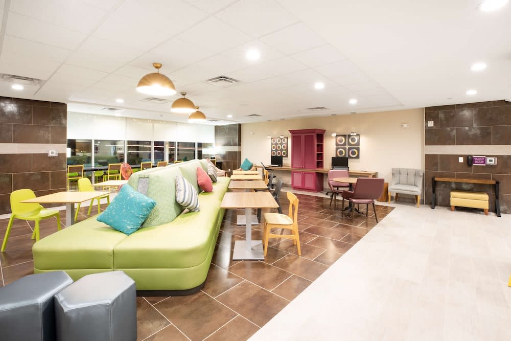 Home2 Suites by Hilton Houston Bush Intercontinental Airport Iah Beltway 8 2