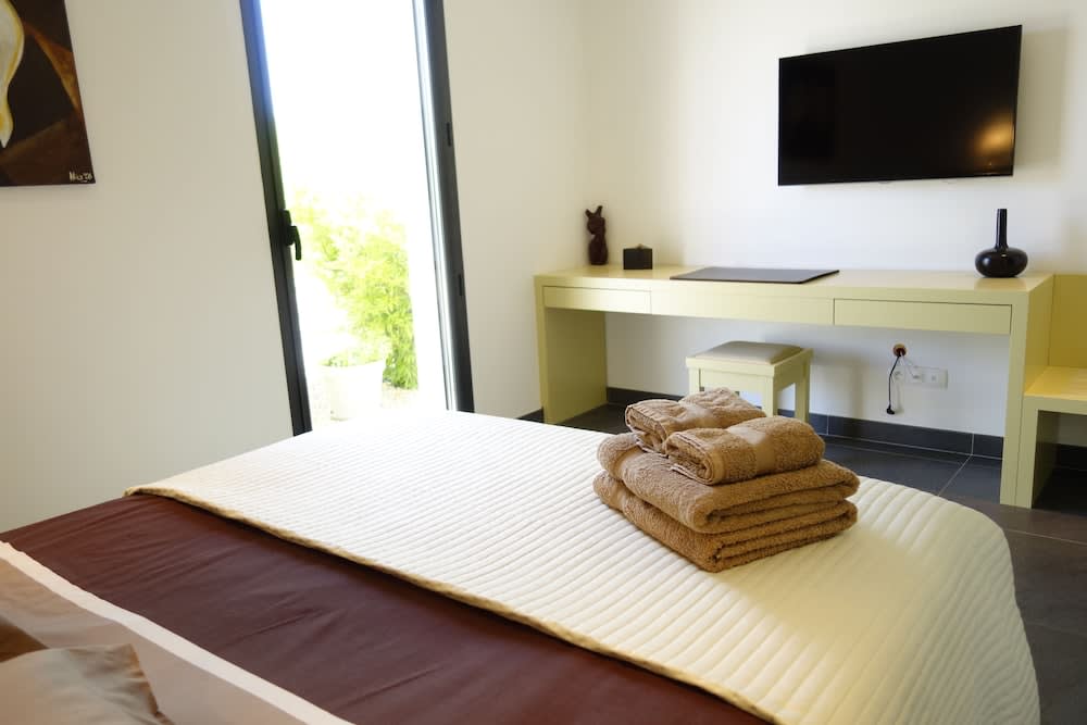 Villa Otilia-Bed and Breakfast-Chambres d'hôtes en Provence 2