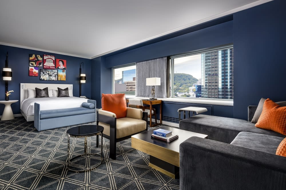 Fairmont The Queen Elizabeth 1