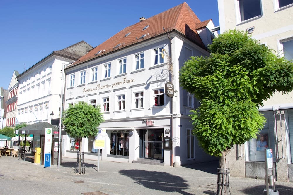 Hotel Goldene Traube 1