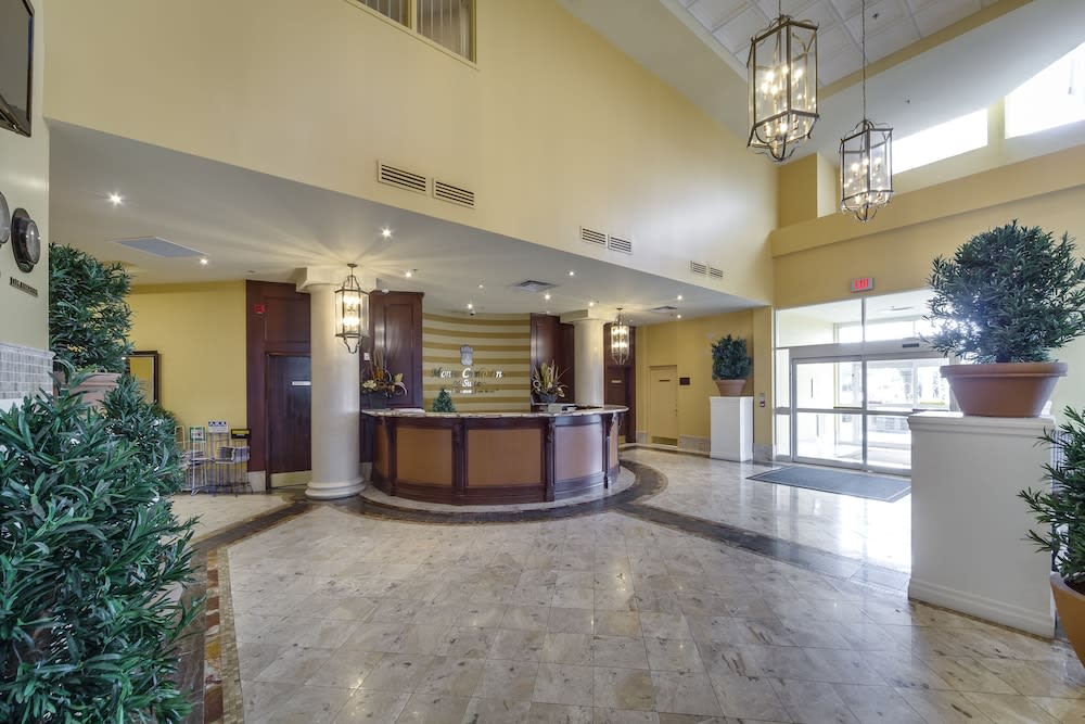 Monte Carlo Inn & Suites Downtown Markham 4