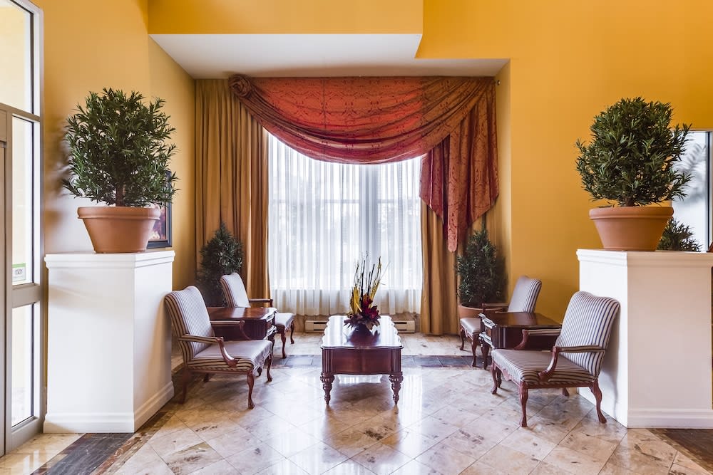 Monte Carlo Inn & Suites Downtown Markham 5