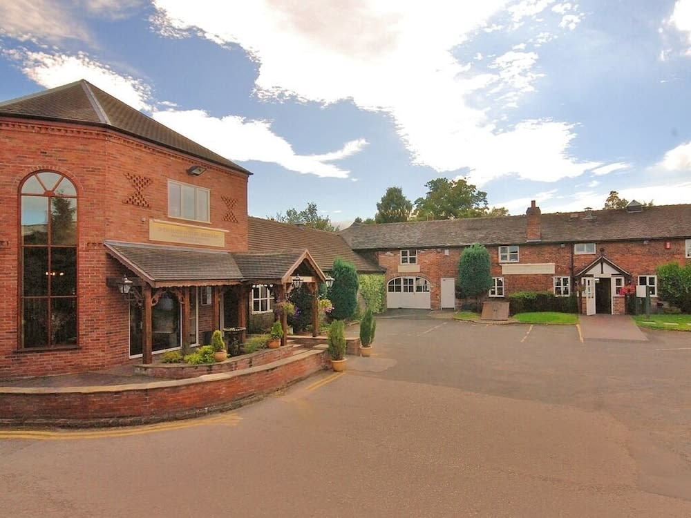 Slaters Country Inn, Newcastle under Lyme Best deals