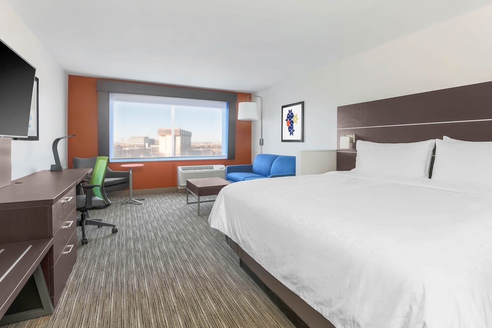 Holiday Inn Express & Suites CHICAGO O'HARE AIRPORT by IHG 5