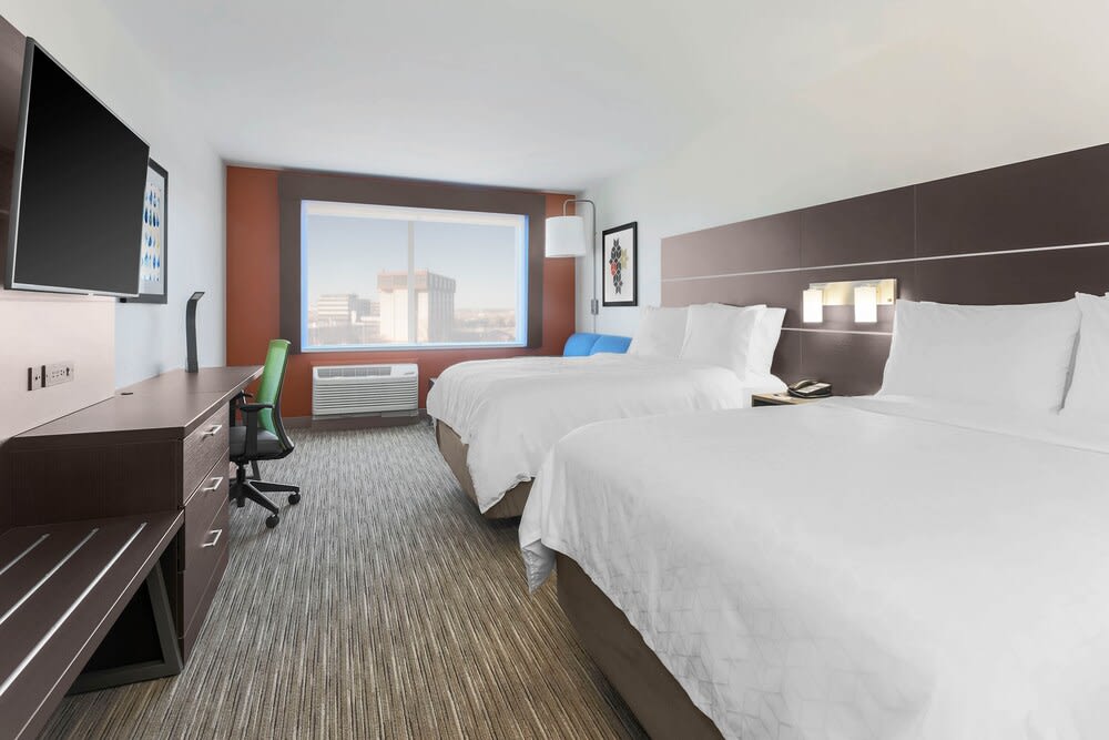 Holiday Inn Express & Suites CHICAGO O'HARE AIRPORT by IHG 4