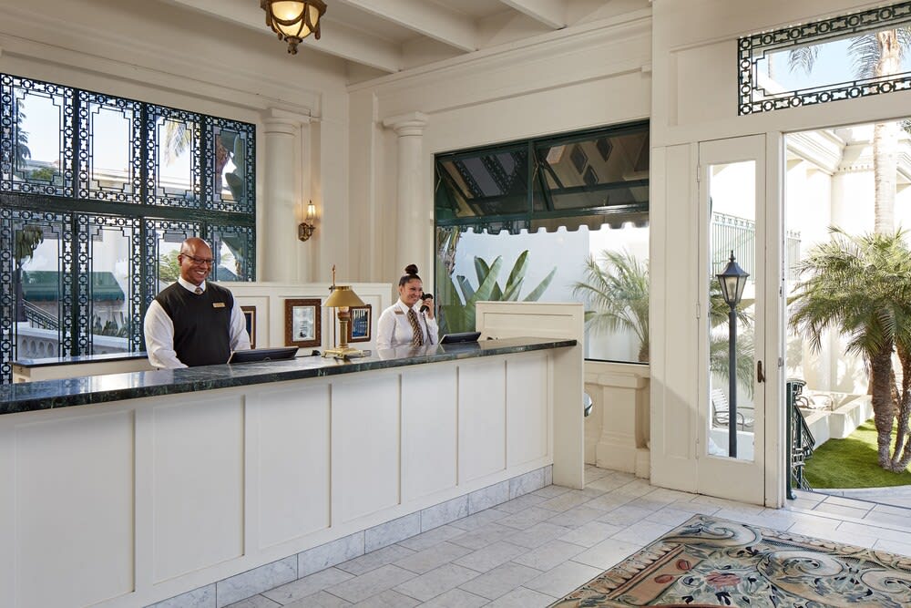 Glorietta Bay Inn 2