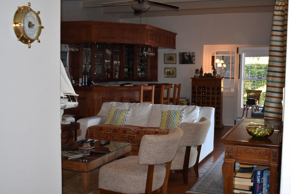 Paradiso Guesthouse & Self-catering Cottage 2