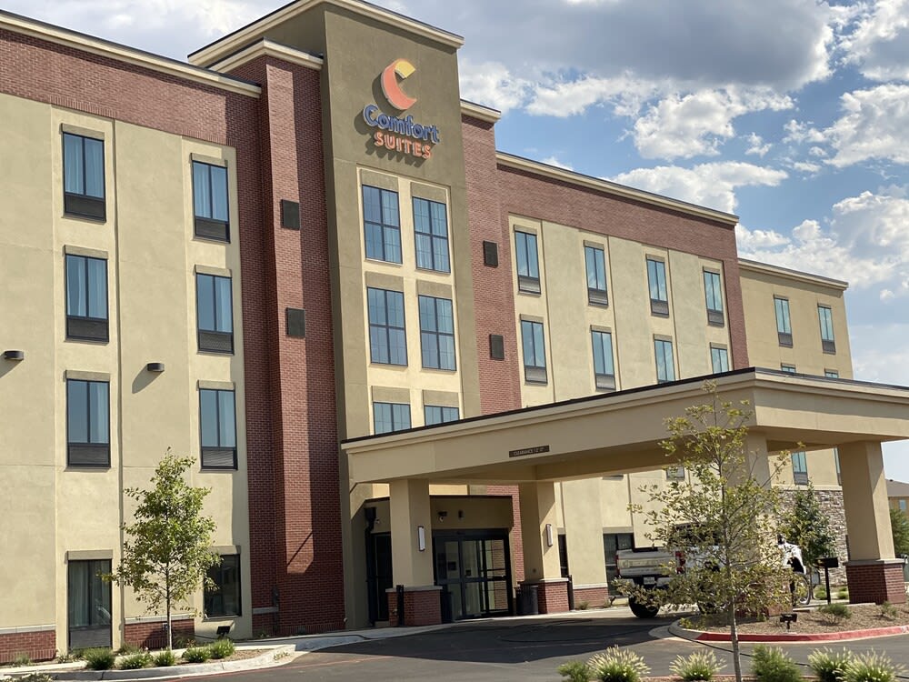 Comfort Suites Midland West 1