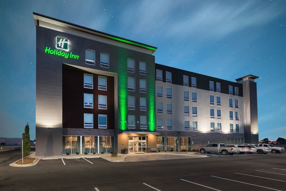 Holiday Inn GREENVILLE - WOODRUFF ROAD by IHG 1