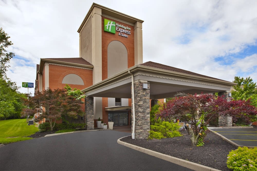 Holiday Inn Express & Suites CINCINNATI NORTHEAST-MILFORD by IHG 1