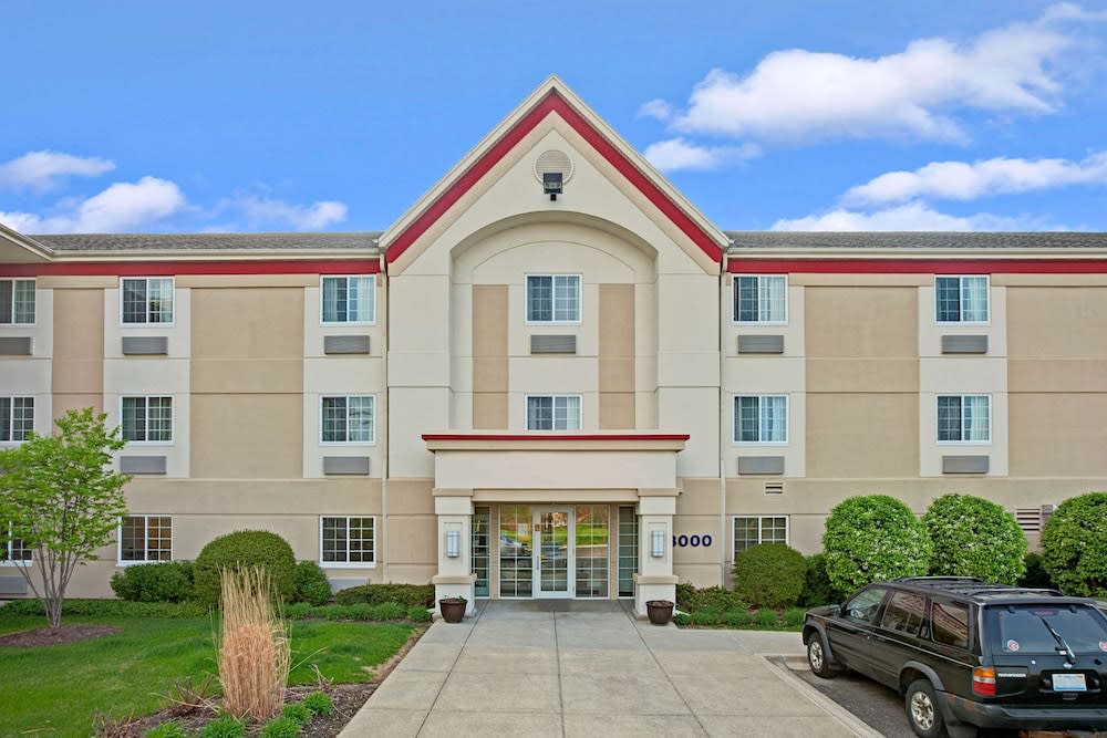 MainStay Suites Northbrook Wheeling 1