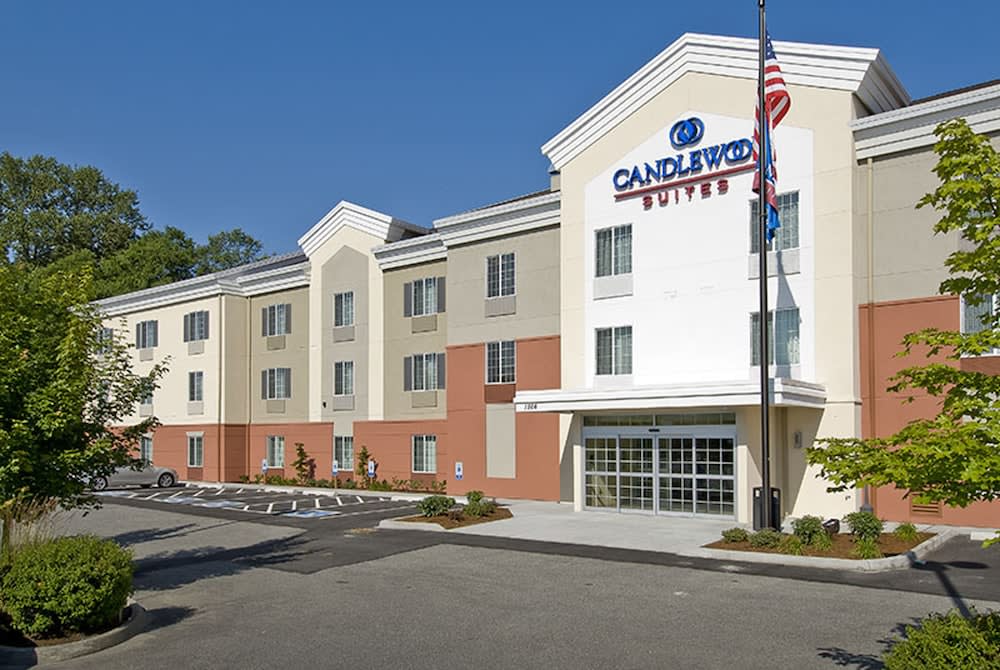 Candlewood Suites Burlington South by IHG 1