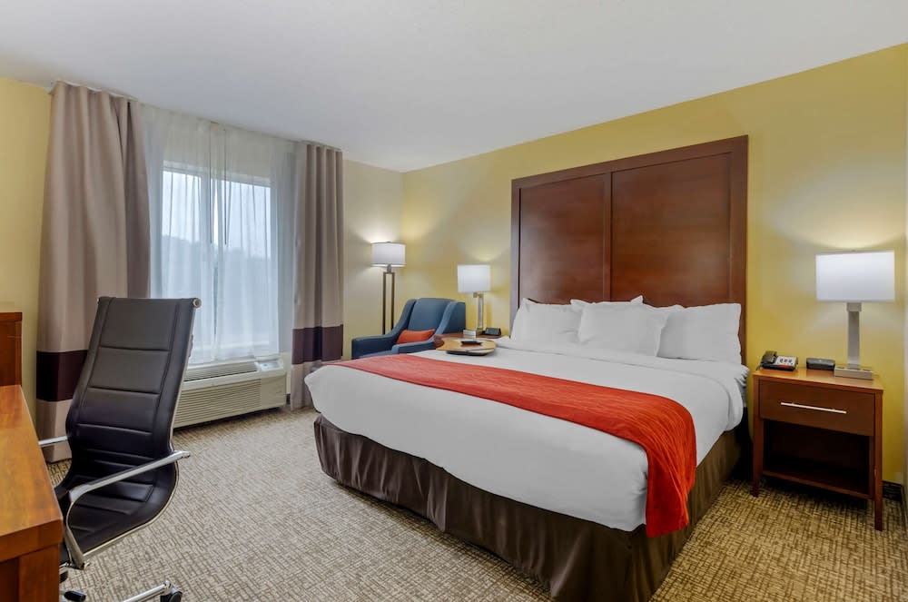 Comfort Inn & Suites Hillsville I-77 5