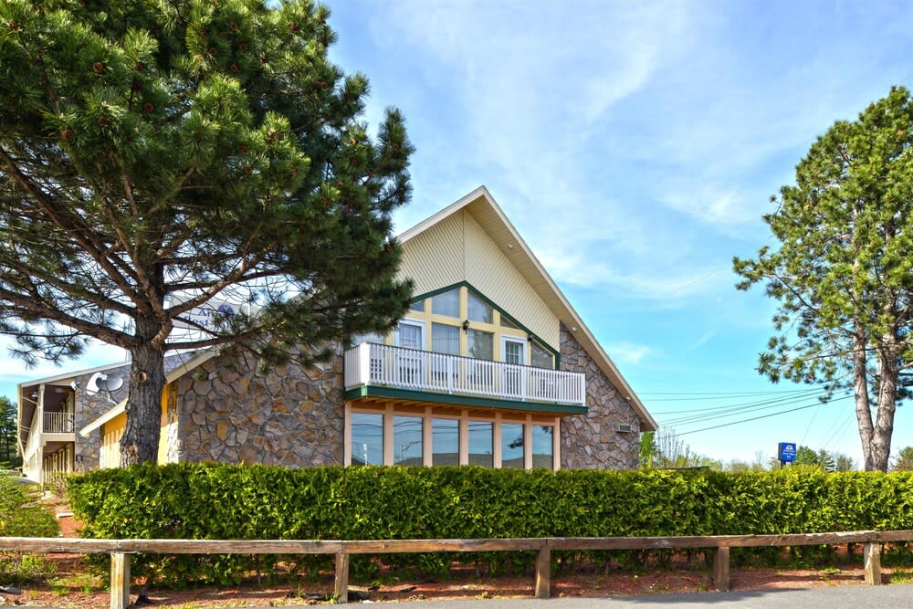 Americas Best Value Inn Plattsburgh 1