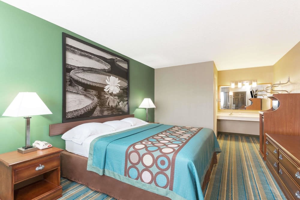 Super 8 by Wyndham Greencastle 3