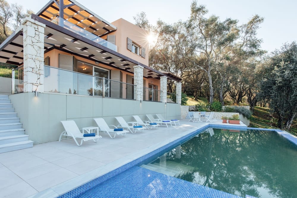 Villa Breeze & Villa Coco by Konnect Avlaki Beach 1