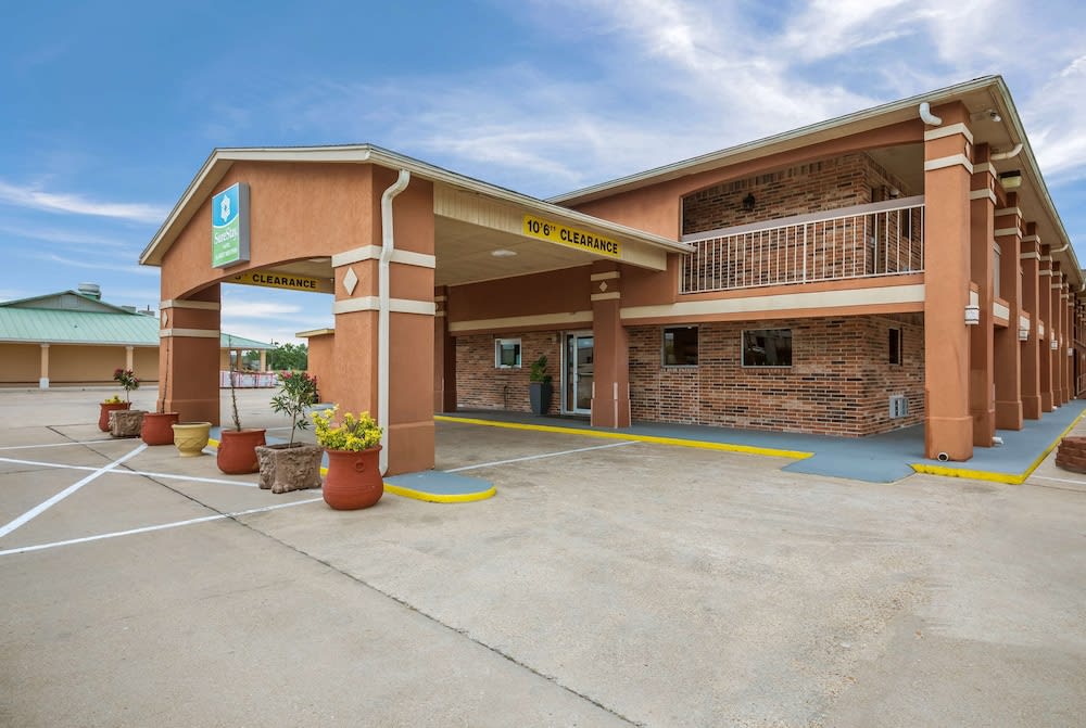 SureStay Hotel by Best Western Rockdale 1