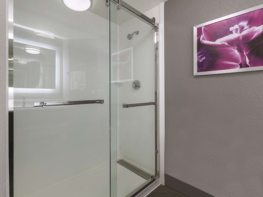 La Quinta by Wyndham Dallas Plano West 5