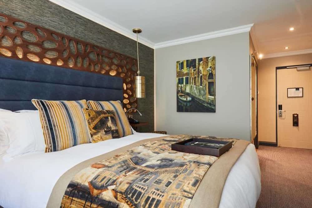 WorldHotels Distinctive Woughton House Hotel 2