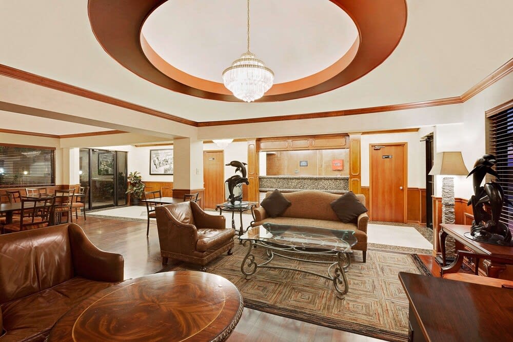 Super 8 by Wyndham Corpus Christi Northwest 2