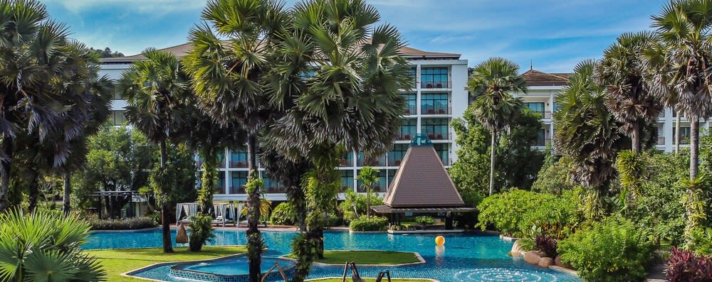 Naithonburi Beach Resort - SHA Extra Plus 1