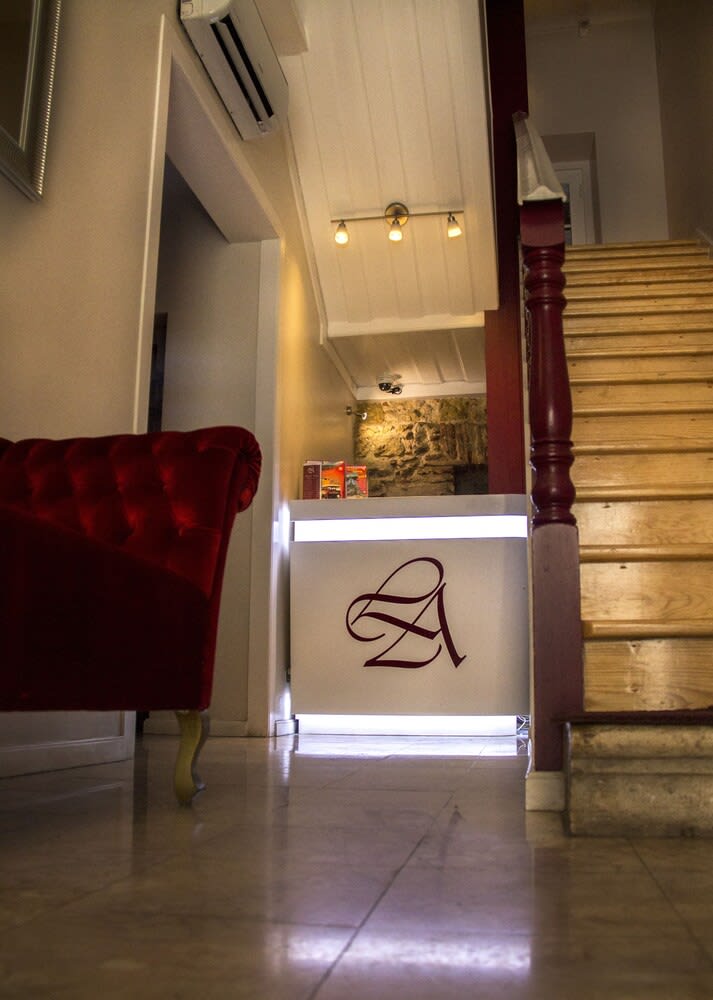 Lisbon Arsenal Suites 4