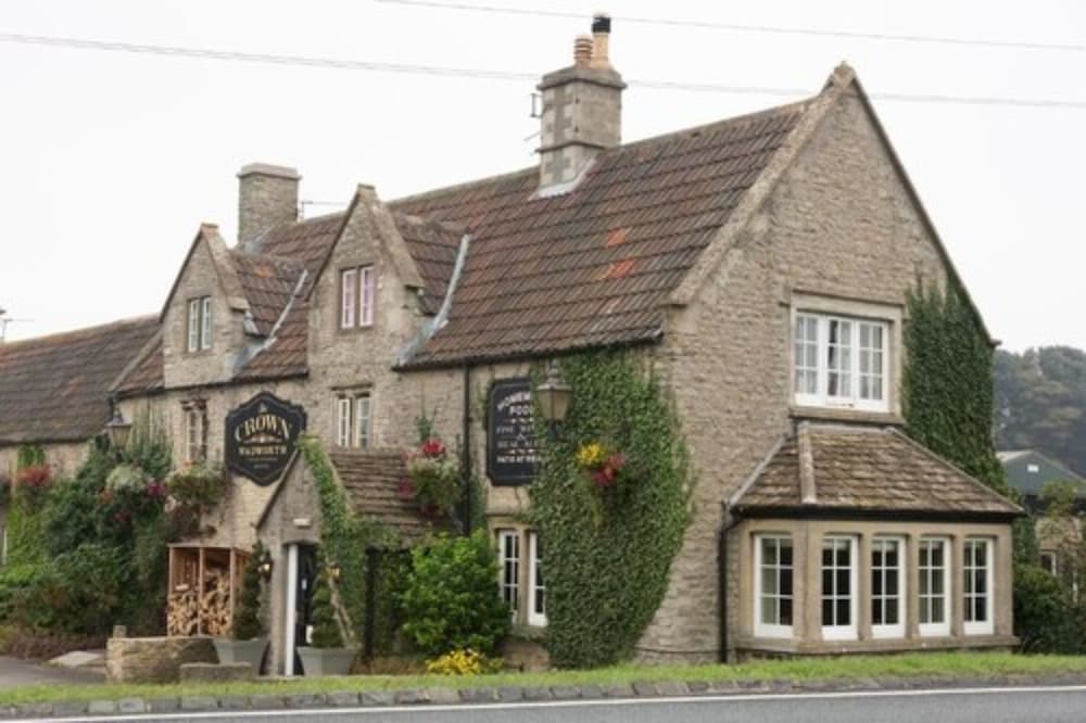 Crown Inn at Tolldown 1