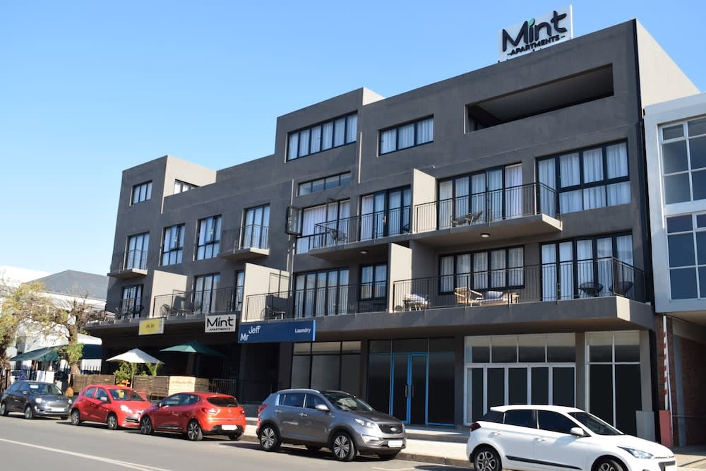MINT Apartments Greenside 1
