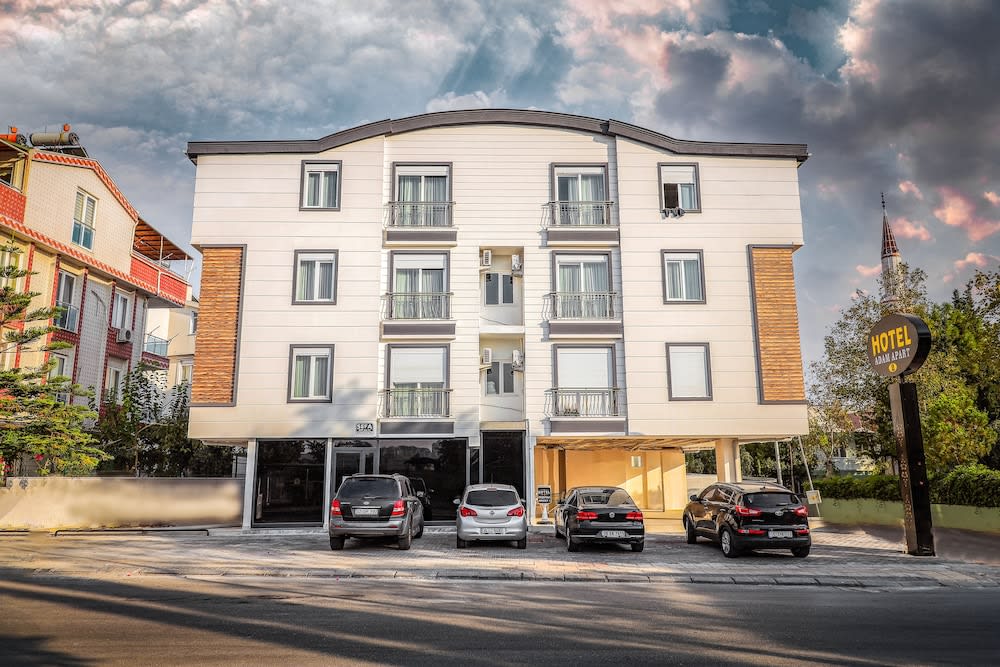Adam Apart Hotel 2 1