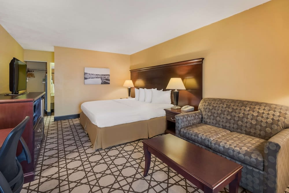 Best Western University Inn 1