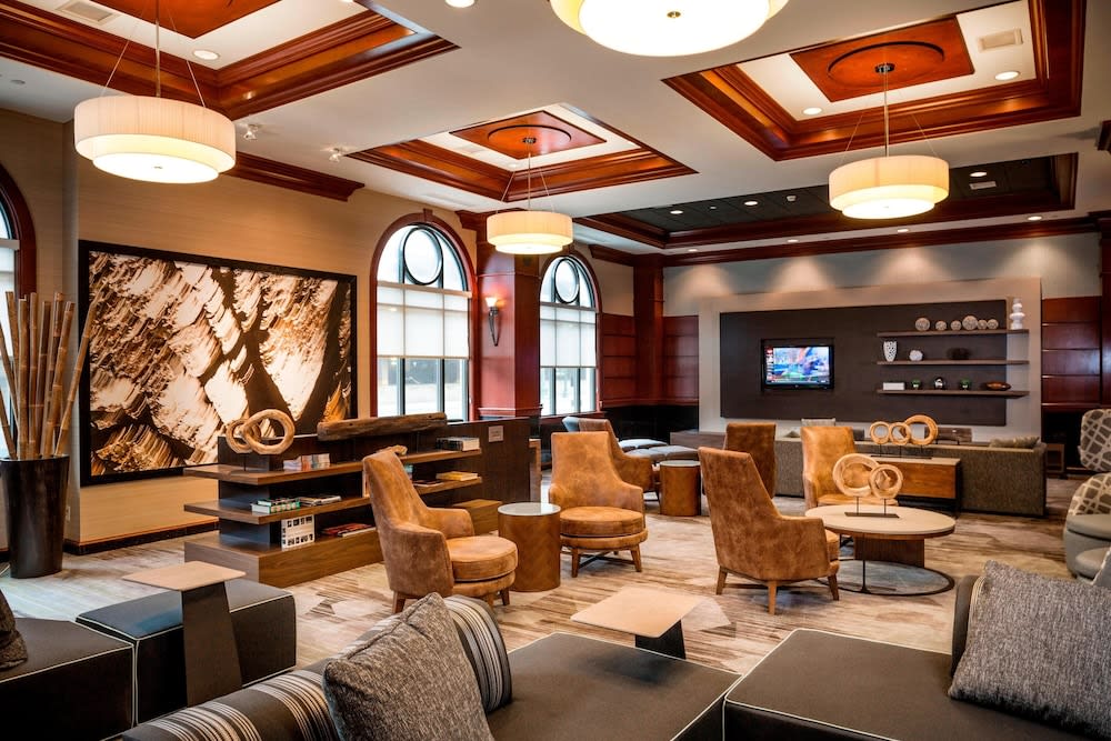 Courtyard by Marriott Norfolk Downtown 1