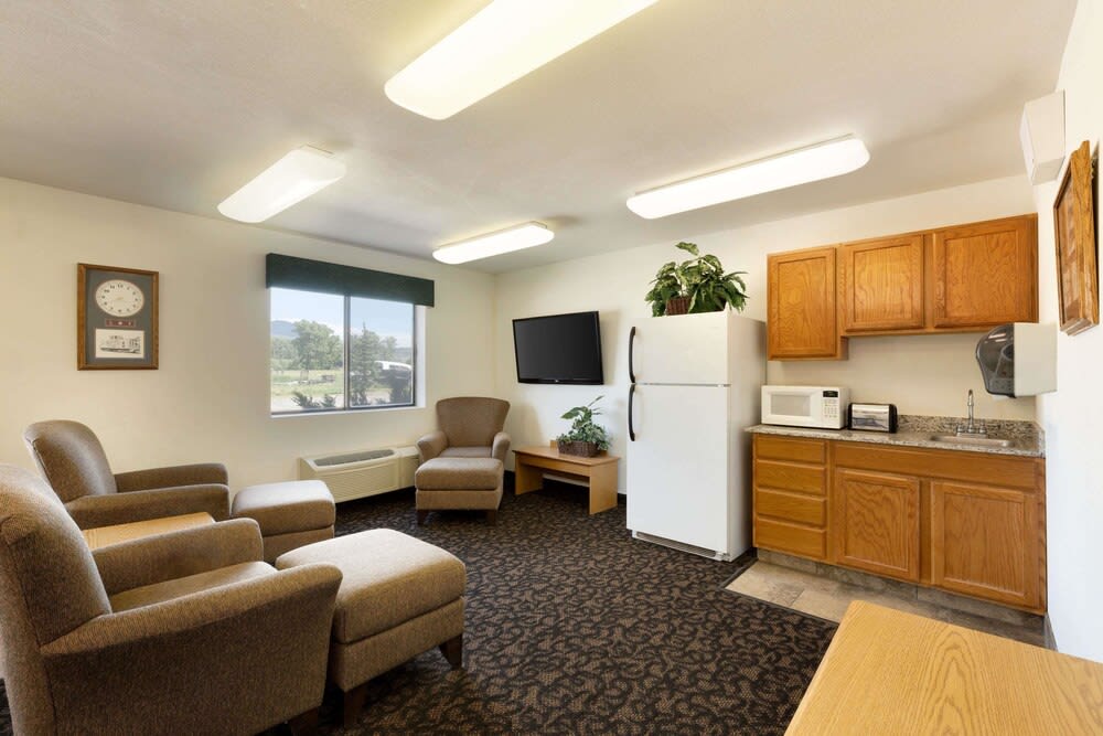 Travelodge by Wyndham Yampa 2