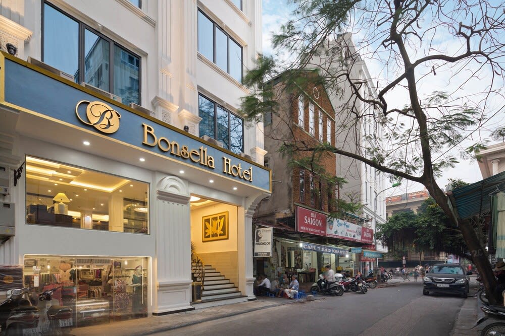 Bonsella Hotel 1