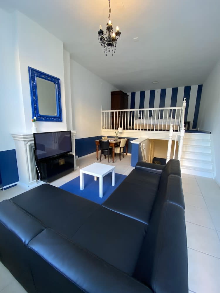 Hotel Bridges House - Delft City Centre 4