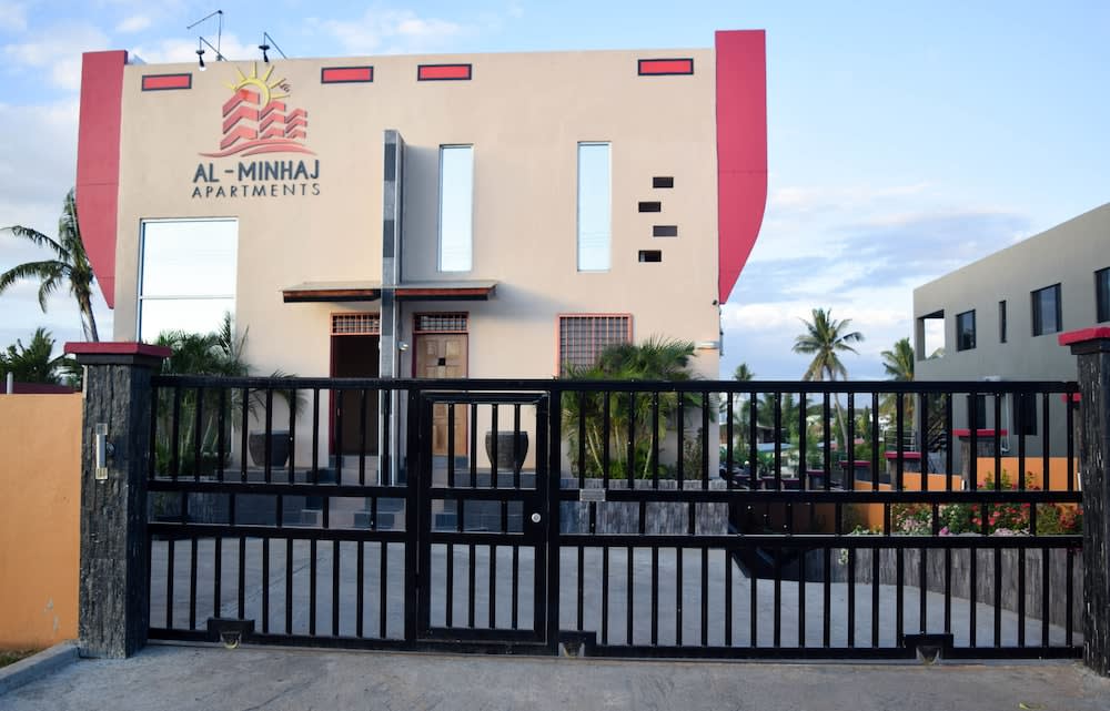 Al - Minhaj Service Apartments 1