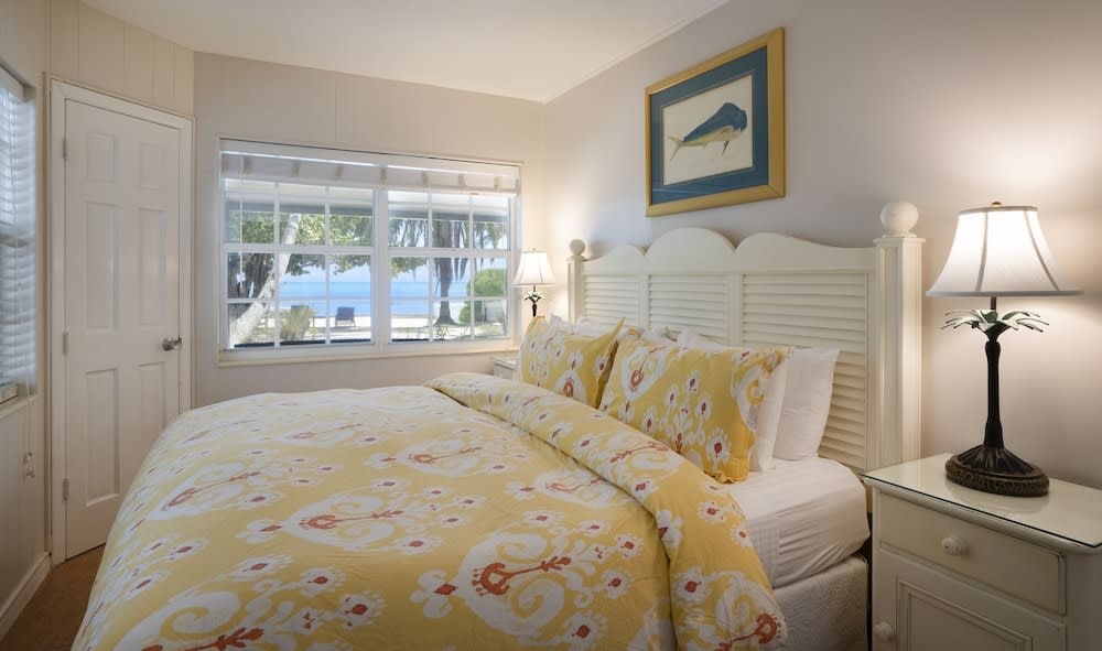 Pines & Palms Resort 2
