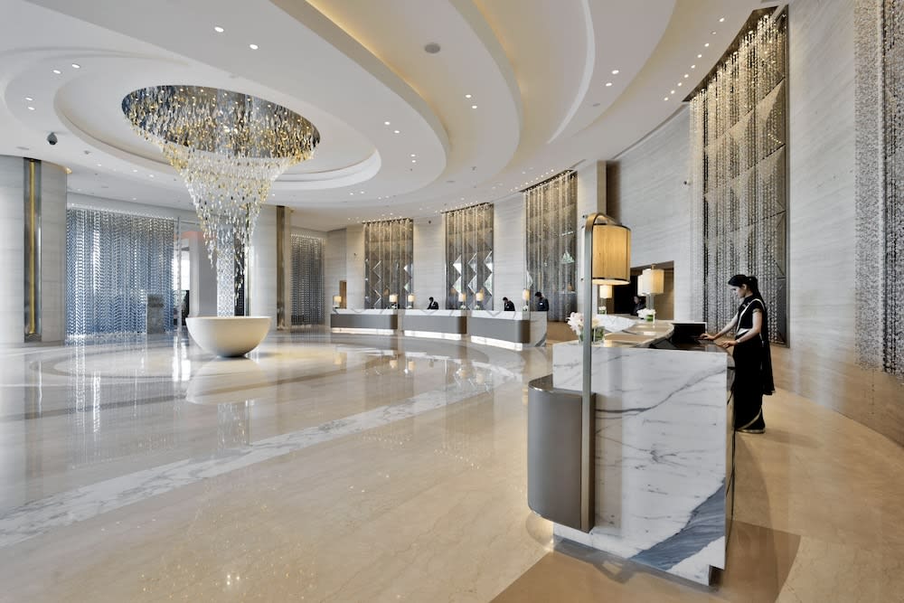 JW Marriott Mumbai Sahar Airport 2