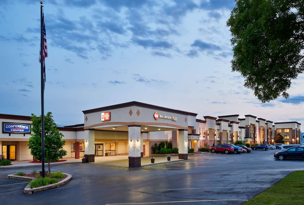 Best Western Plus Milwaukee Airport Hotel & Conference Center 1