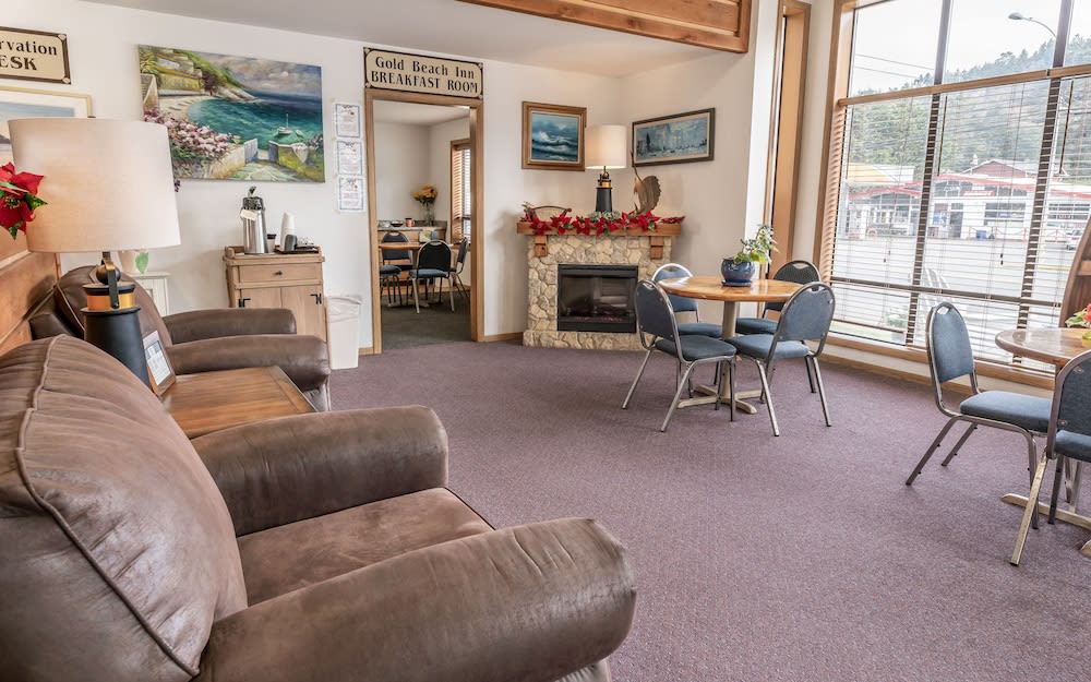 Gold Beach Inn 2