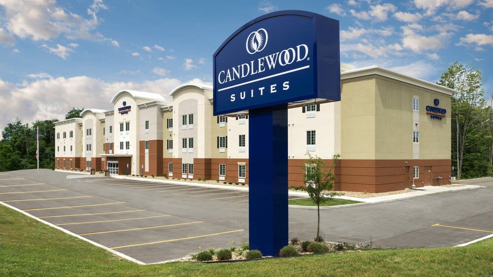 Candlewood Suites GROVE CITY - OUTLET CENTER by IHG 1