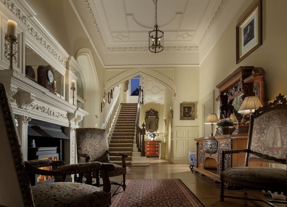 Crossbasket Castle, Hotel & Restaurant 2