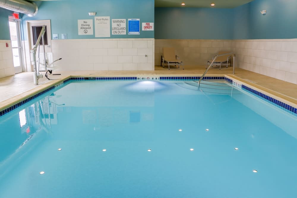 Holiday Inn Express & Suites DETROIT NORTHWEST - LIVONIA by IHG 1