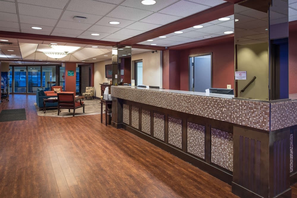 Ramada by Wyndham Downtown Spokane 2