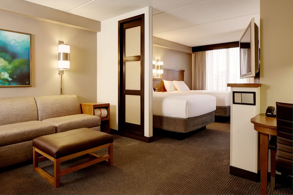 Hyatt Place Indianapolis Airport 5