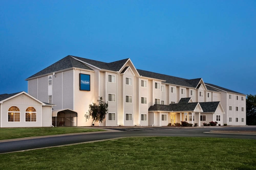 Travelodge by Wyndham Fort Scott 1