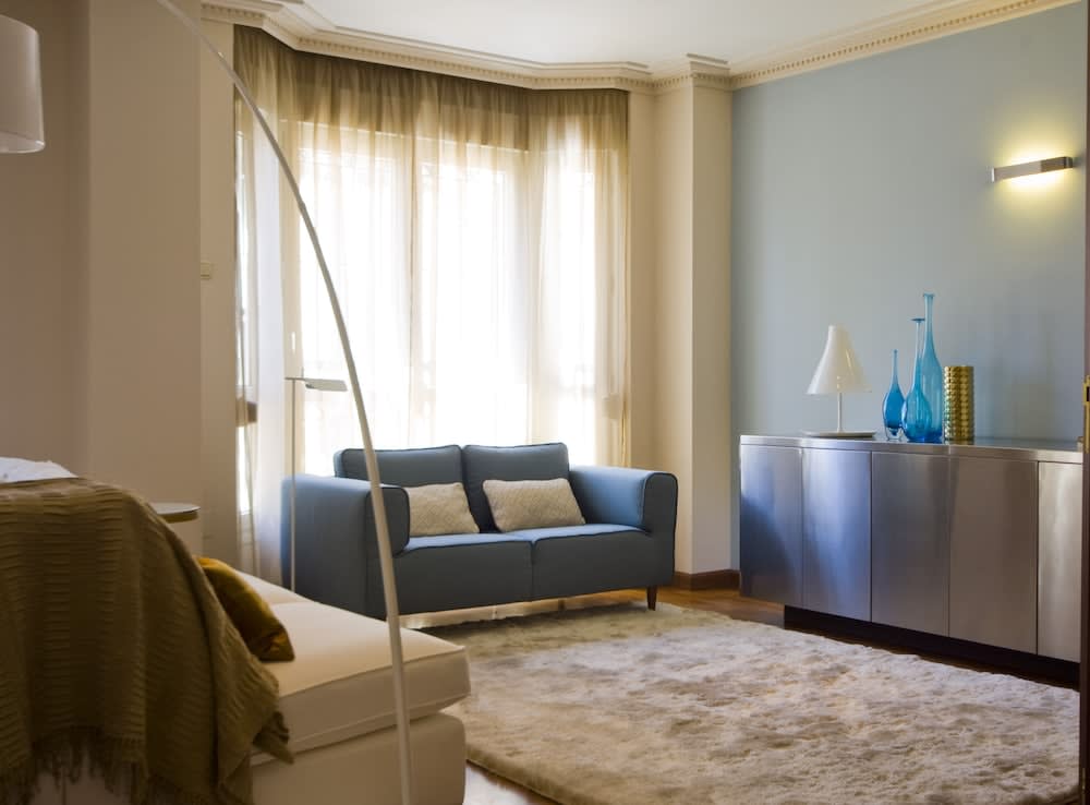 BYPILLOW Villa Lorena Adults Recommended 2