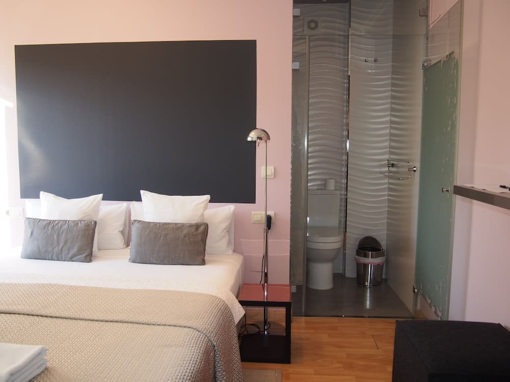 BYPILLOW Villa Lorena Adults Recommended 4