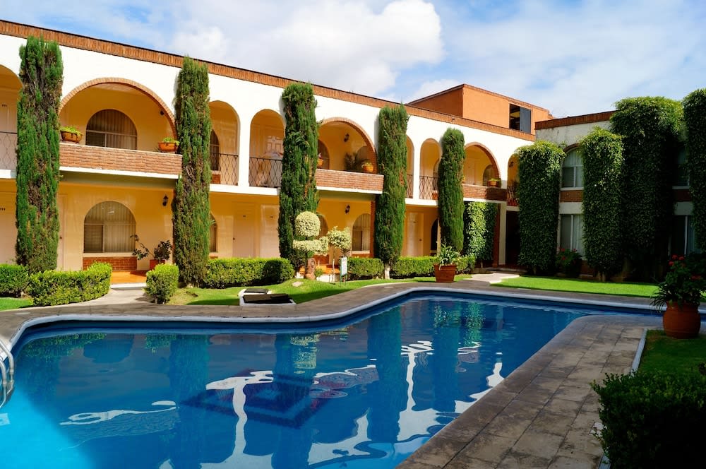 Hotel & Suites Villa del Sol 1
