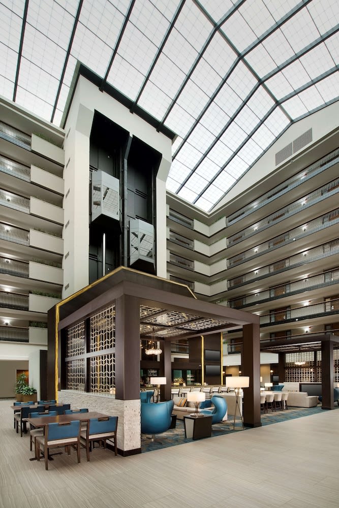 Embassy Suites by Hilton Columbus 5